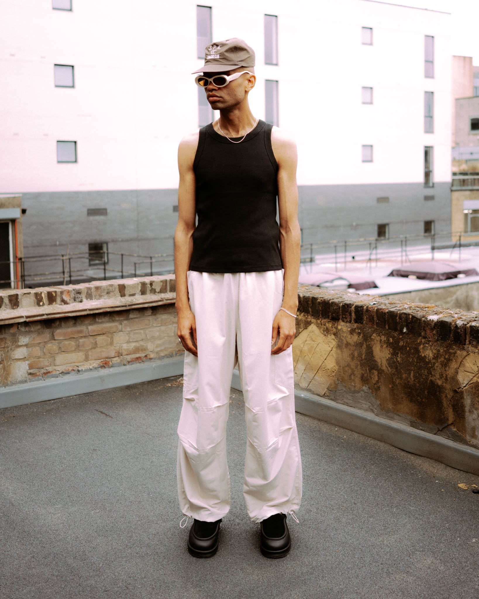Cropped Essentials Rib Vest - Black