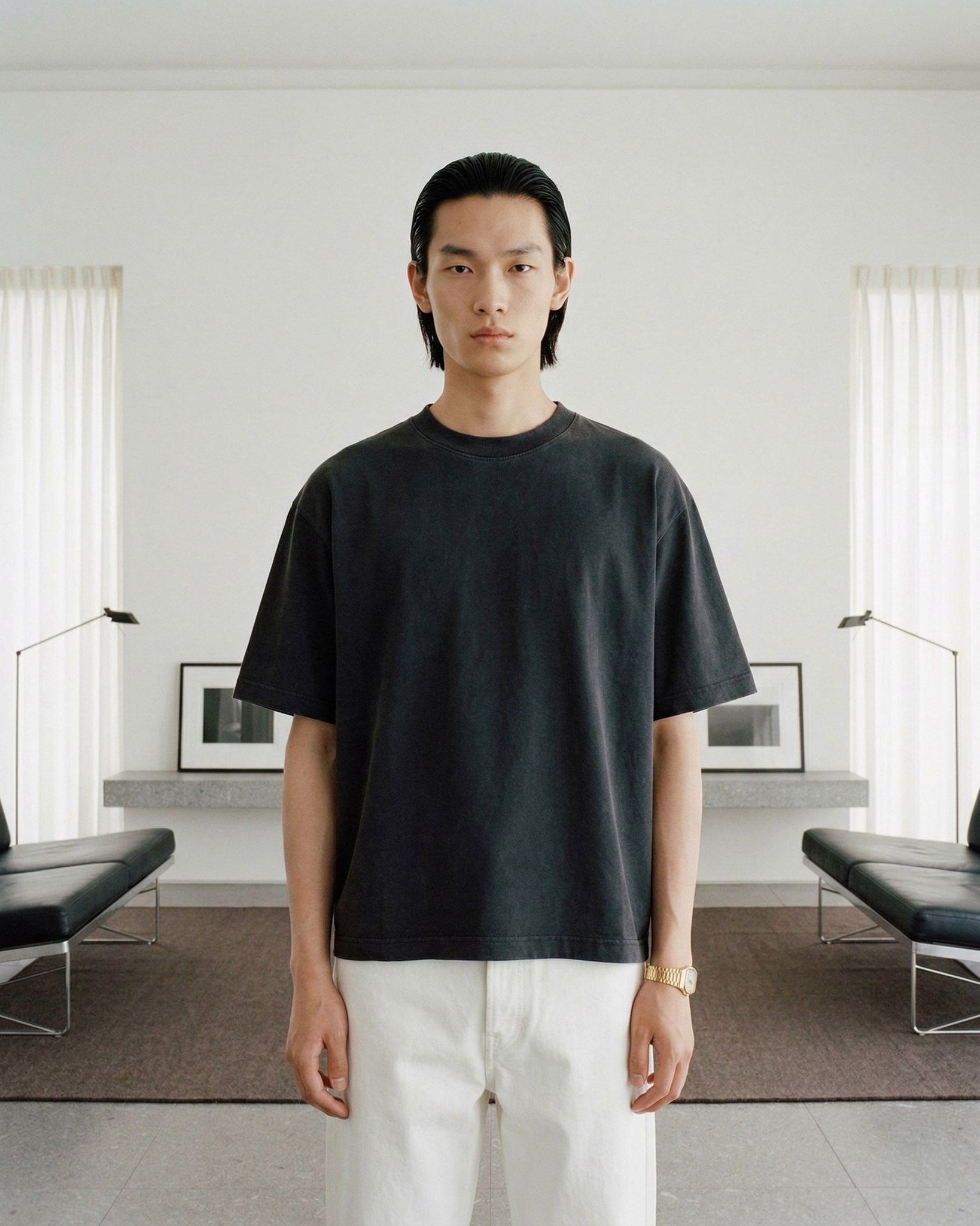 Mediumweight Essentials T-shirt - Black (Vintage)